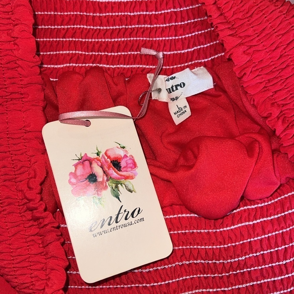 Red Entro Skirt - Picture 2 of 2